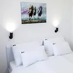 S Bed & Breakfast 3*