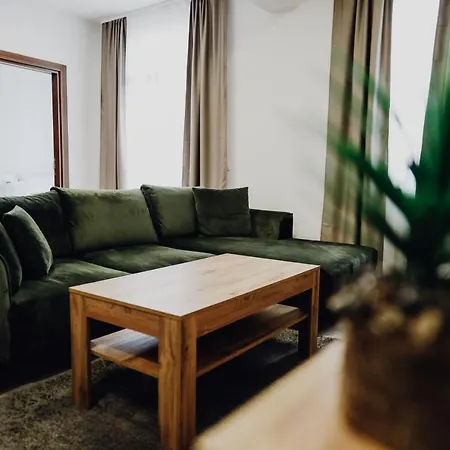 S Bed & Breakfast Bosanska Gradiska