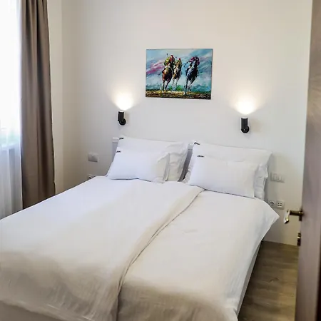S Bed & Breakfast 3*