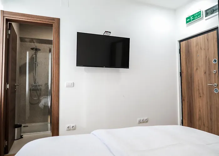 S Bed & Breakfast Bosanska Gradiska